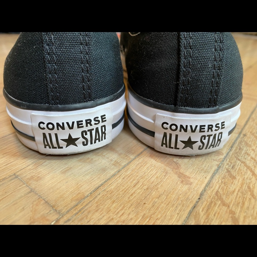 ❗️SOLD❗️Converse All Star Low Too Sneakers - Picture 5 of 9